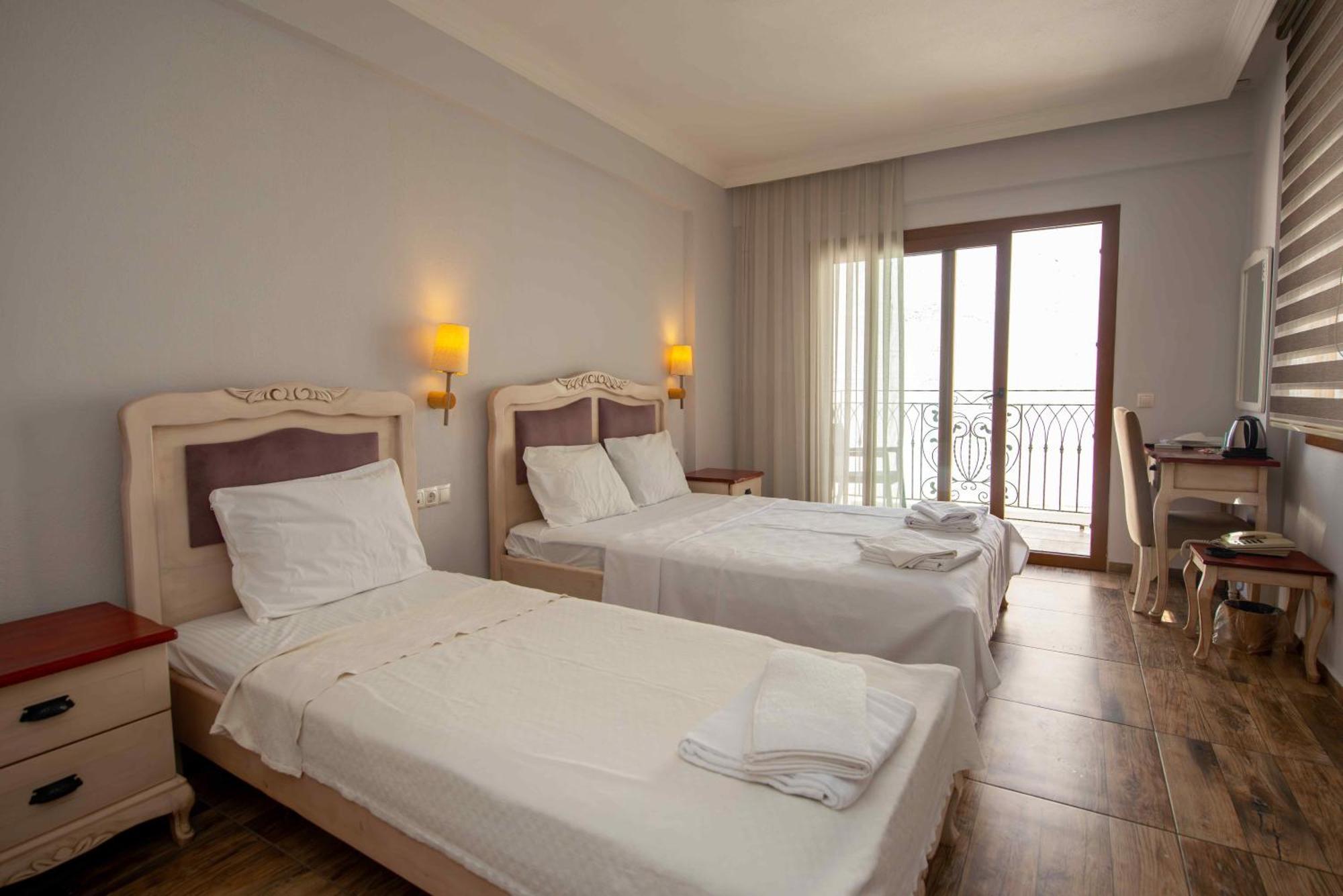 Cennet Life Hotel Fethiye Esterno foto